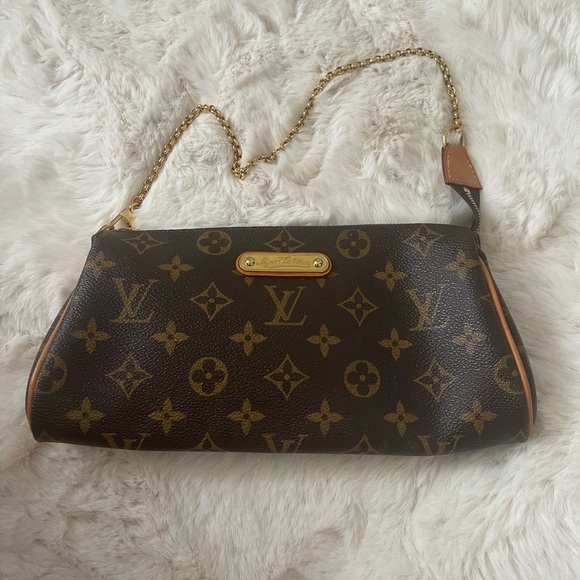 Louis Vuitton Eva Monogram Clutch Pouch - Picture 10 of 10